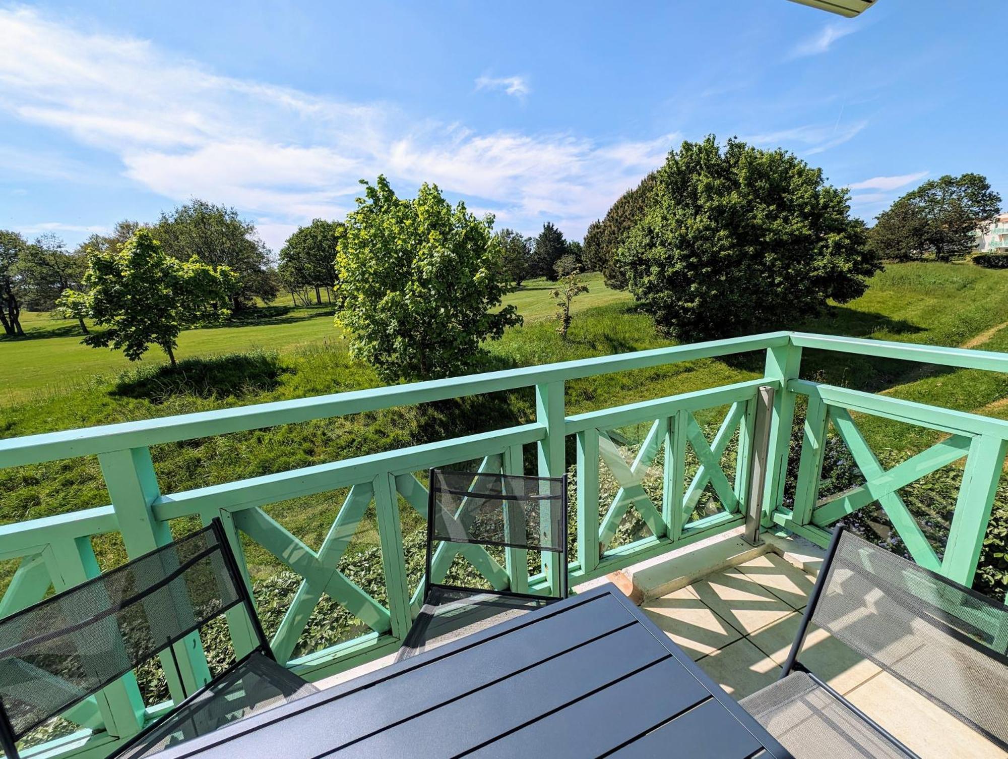 Appartement Avec Vue Sur Golf Pornic Exteriör bild